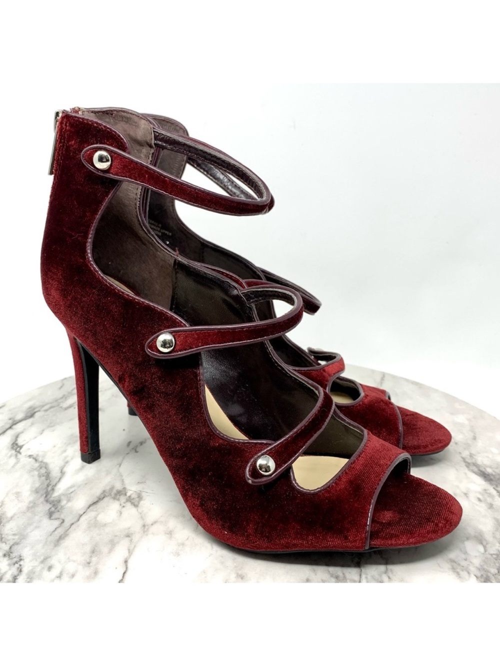 Guess Traye Multi Strap Button Burgundy Velvet Pumps 10 Whimsigoth Indie Sleeze